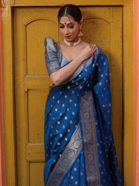 Vasthrlay Kanjivaram Saree