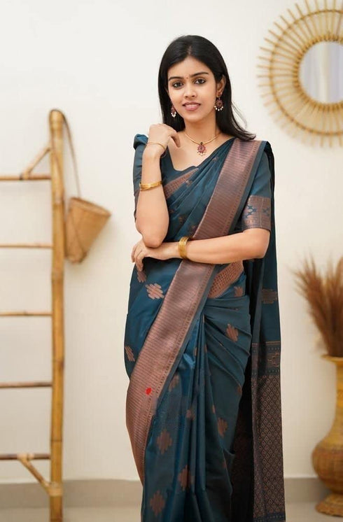 Vasthrlay Kanjivaram Saree