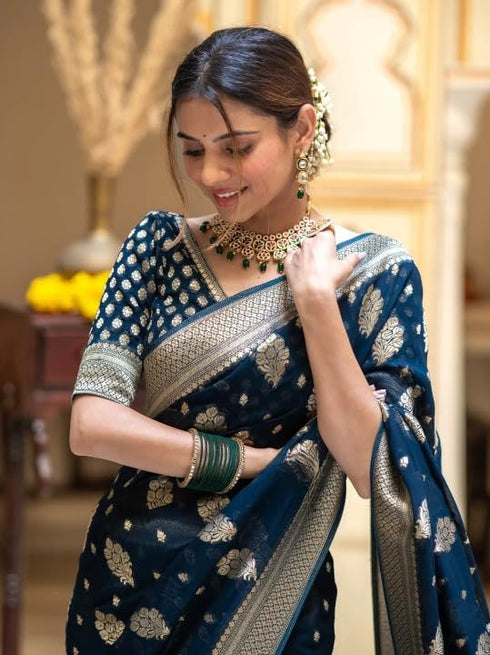 Vasthrlay Kanjivaram Saree