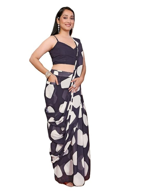 Vasthrlay Women'S Navy Blue And White Faux Georgette Abstract Print Ready To Wear Saree
