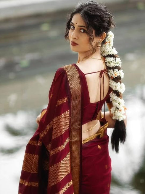 Vasthrlay Unstitched Saree