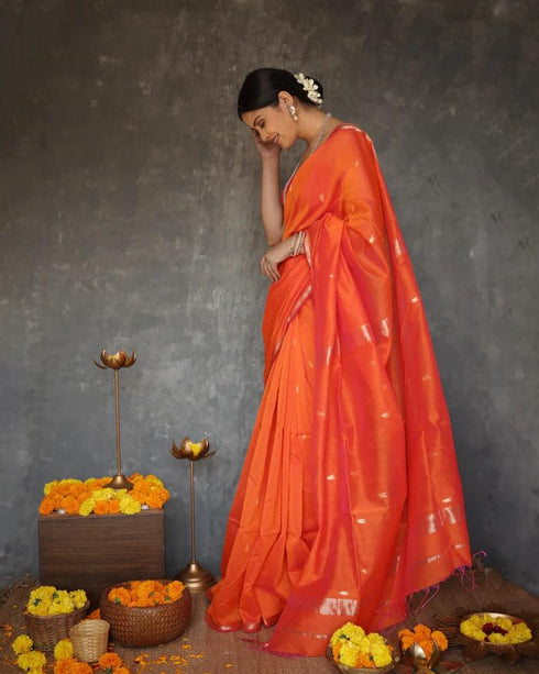 Vasthrlay Unstitched Saree