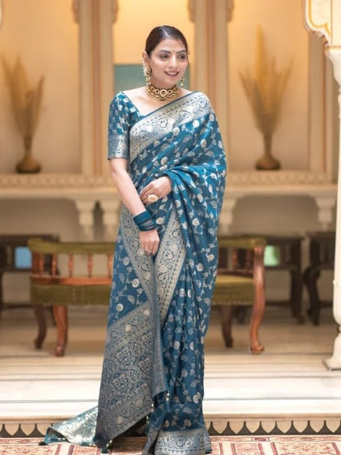 Vasthrlay Kanjivaram Saree