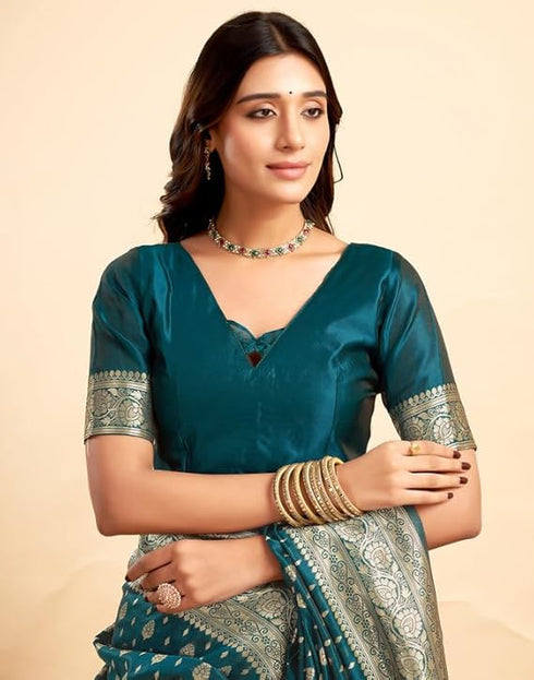 Vasthrlay Jacquard Kanjivaram Unstitched Light Green Saree