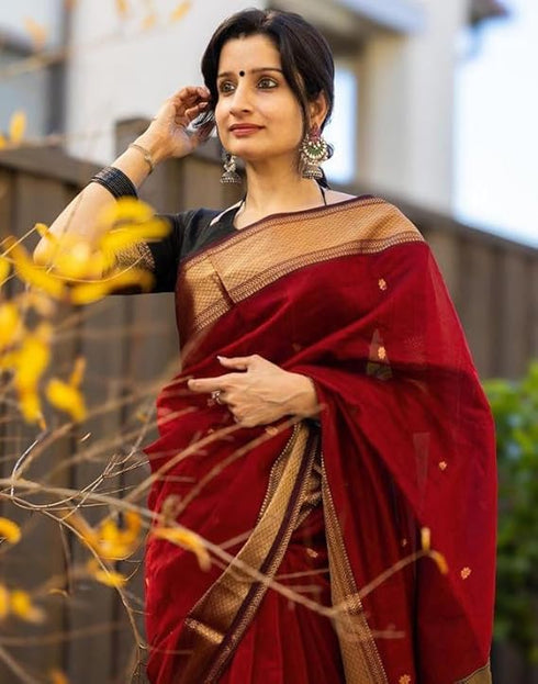 Vasthrlay Womens Jacquard Unstitched Black Saree