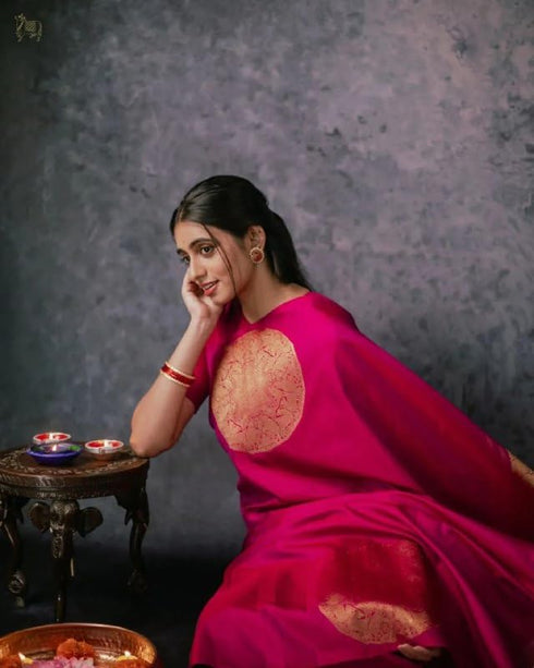 Vasthrlay Saree
