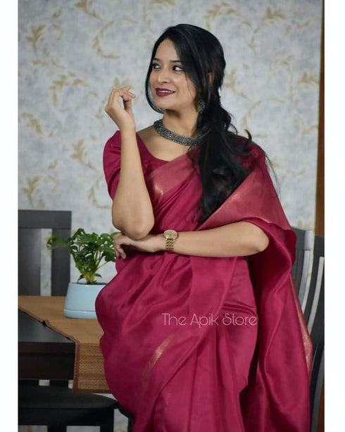 Vasthrlay Handwoven Border Unstitched Saree