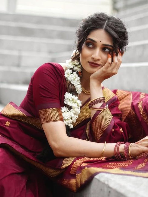 Vasthrlay Unstitched Saree