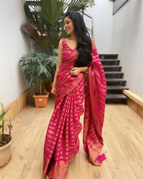 Vasthrlay Saree