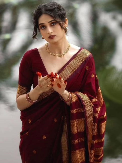 Vasthrlay Unstitched Saree