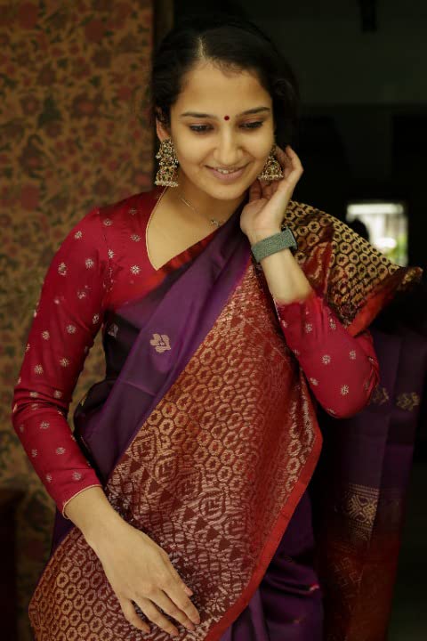 Vasthrlay Maroon Kanjivaram Saree