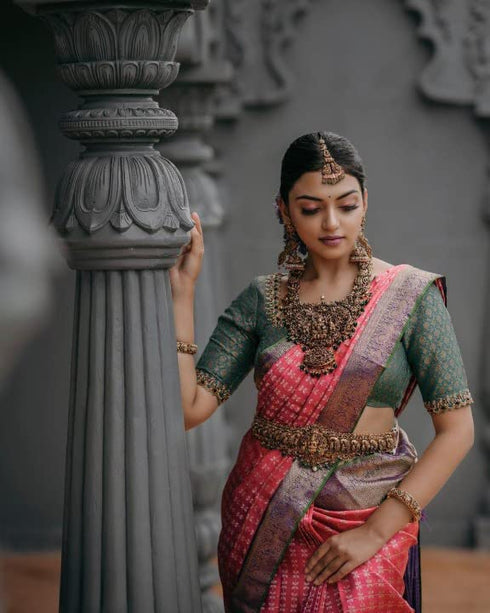 Vasthrlay Banarasi Border Saree