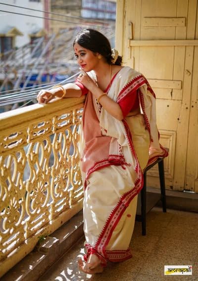 Vasthrlay Traditional Unstitched Saree