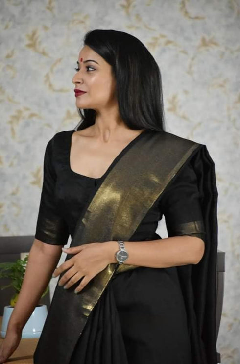 Vasthrlay Handwoven Border Unstitched Saree