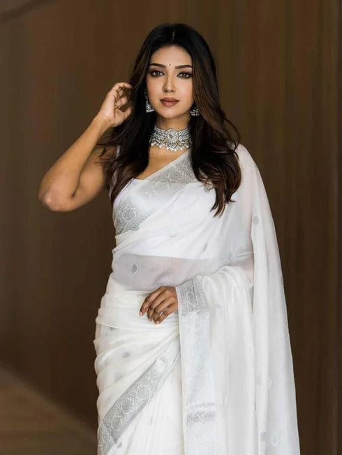 Vasthrlay Banarasi Lightweight Traditional Occasions