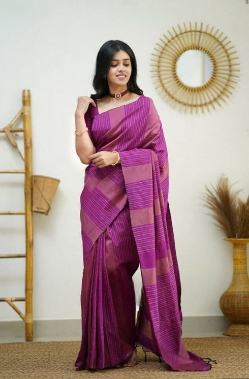 Vasthrlay Banarasi Perfect Occasion