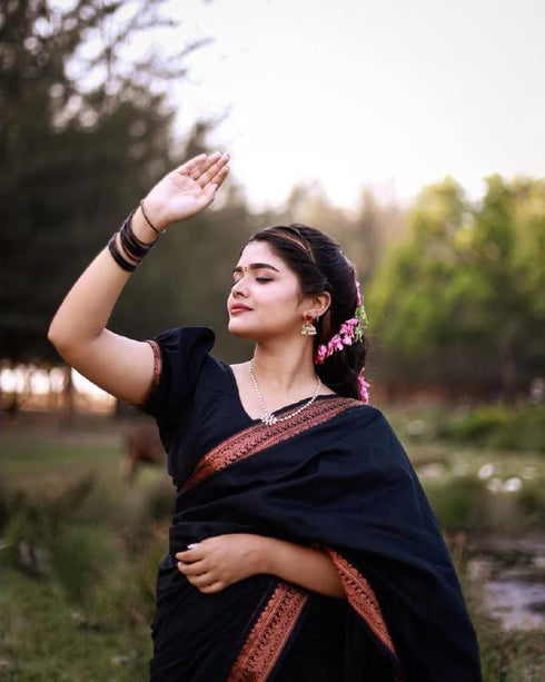 Vasthrlay Kanjivaram Saree