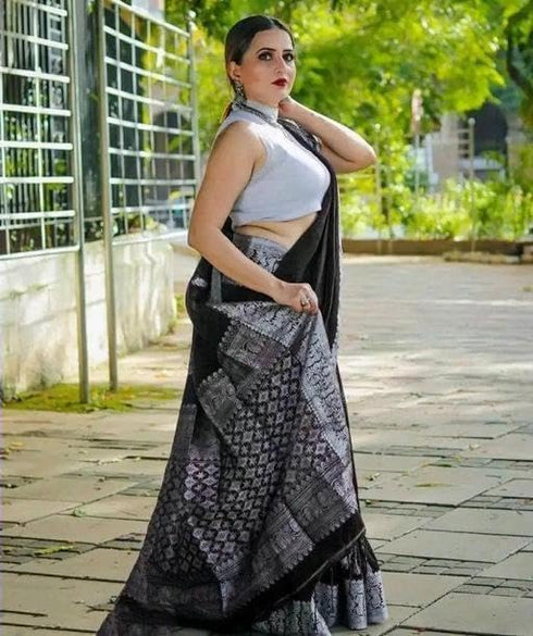 Vasthrlay Banarasi Saree