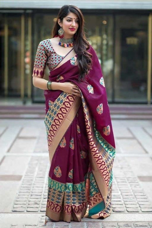 Vasthrlay Banarasi Border Saree
