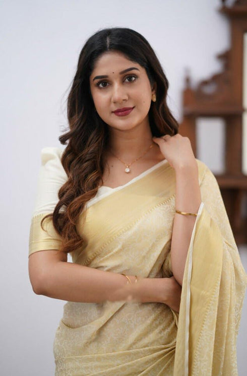 Vasthrlay Kanjivaram Woven Saree
