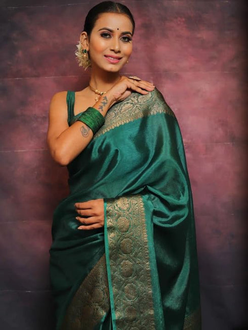Vasthrlay Traditional Unstitched Saree