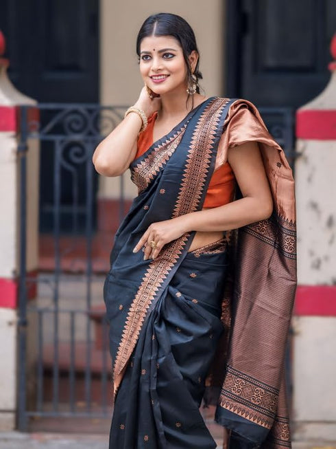 Vasthrlay Traditional Unstitched Saree