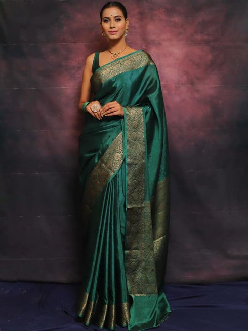 Vasthrlay Traditional Unstitched Saree