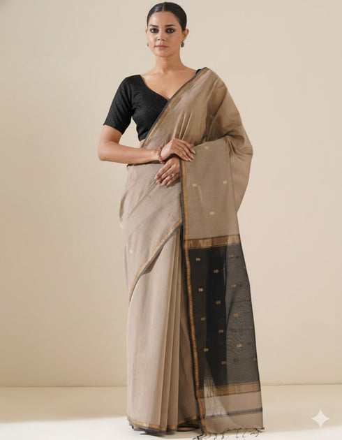 Vasthrlay Banarasi Unstitched Saree