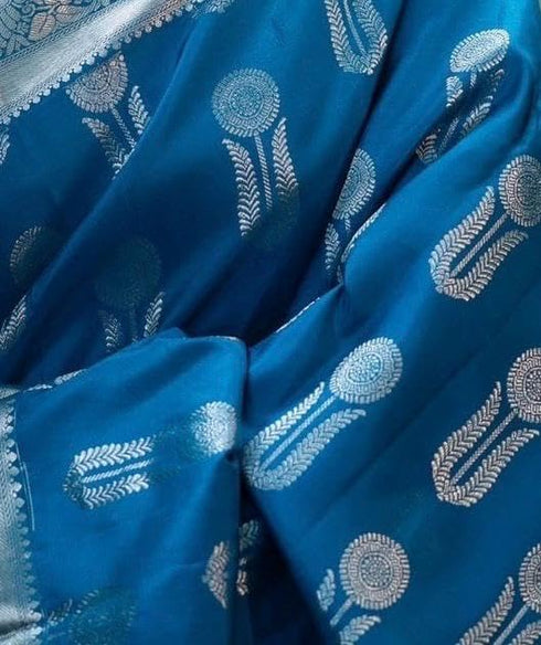 Vasthrlay Kanjivaram Saree