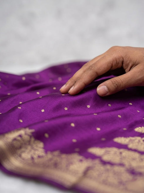Vasthrlay Border Traditional Banarasi