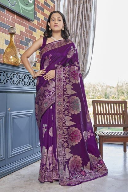 Vasthrlay Banarasi Traditional Unstitched Saree
