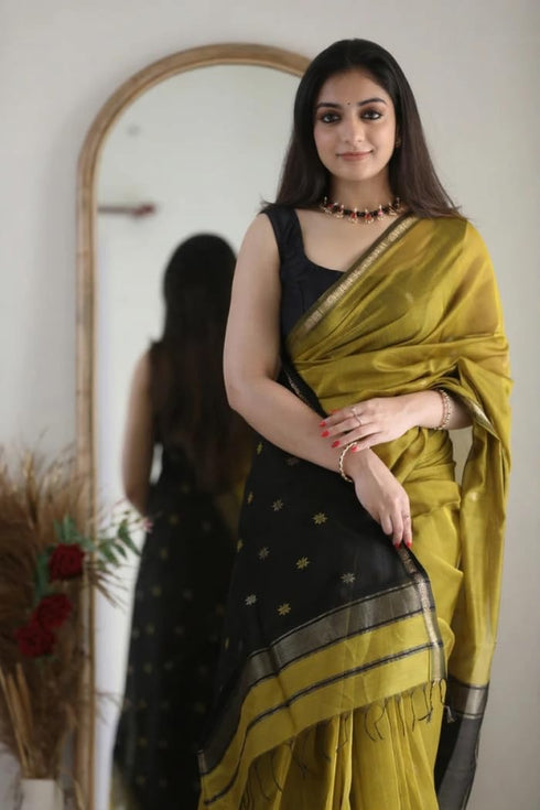 Vasthrlay Banarasi Unstitched Saree