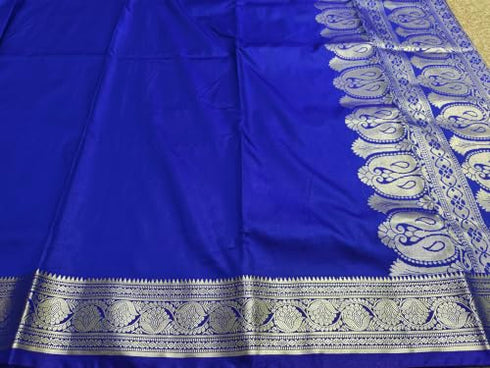 Vasthrlay Banarasi Satin Jacquard Handloom Blue Saree Kanjivaram V Neck