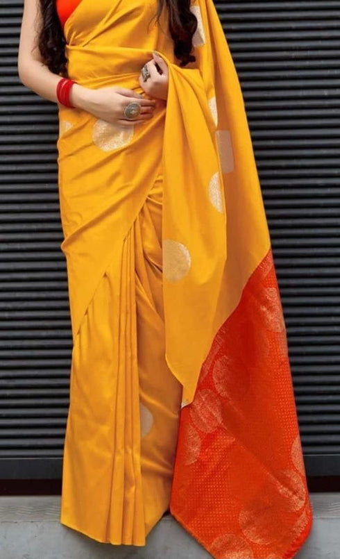 Vasthrlay Banarasi Saree