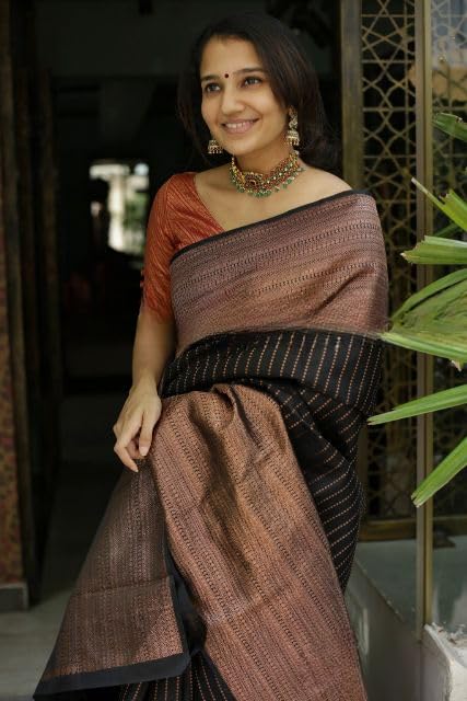 Vasthrlay Banarasi Saree