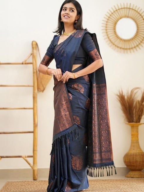 Vasthrlay Traditional Unstitched Saree