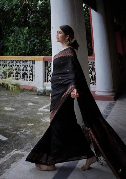 Vasthrlay Black Kanjivaram Saree