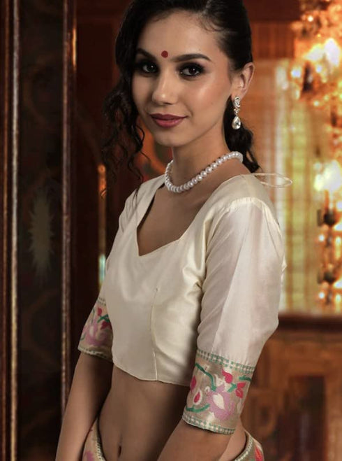 Vasthrlay Banarasi Saree