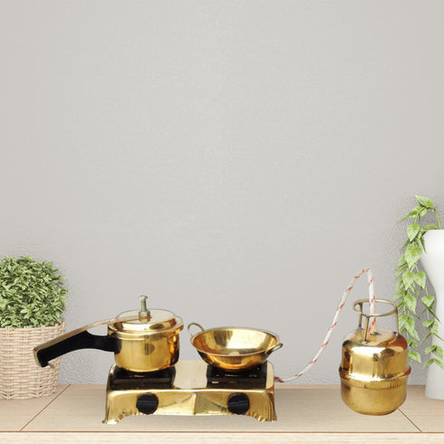 Brass Mini Miniature Set Children Playing 0.045Kg