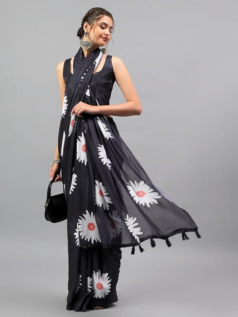 Vasthrlay Black Georgette Floral Printed Saree With Solid Unstitched Georgette Blouse Piece