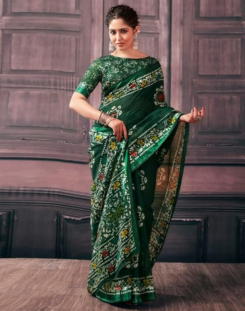 Vasthrlay Womens Printed Unstitched Green Saree