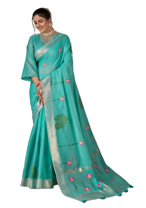 Vasthrlay Exquisite Traditional Intricate Gold Tone Saree