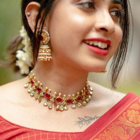 Vasthrlay White Saree