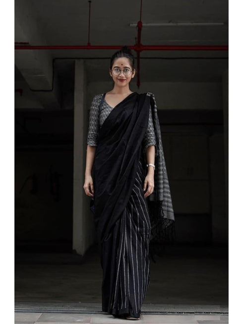 Vasthrlay Banarasi Traditional Saree