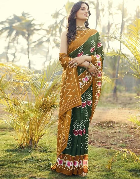 Vasthrlay Womens Printed Unstitched Maroon Saree