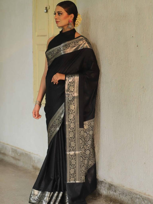 Vasthrlay Banarasi Traditional Unstitched Saree