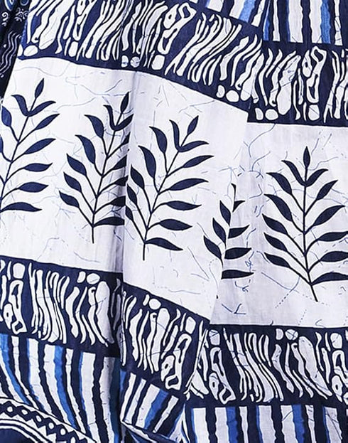Vasthrlay Printed Pleated Dark Blue Saree With Unstitched Blouse Piece