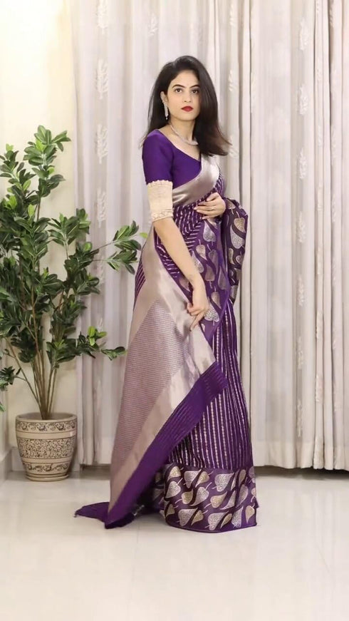 Vasthrlay Banarasi Saree