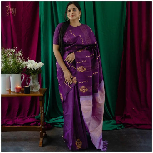 Vasthrlay Banarasi Unstitched Saree