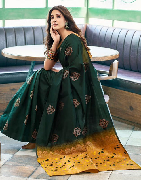 Vasthrlay Banarasi Unstitched Saree